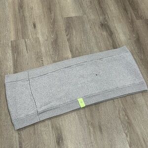 Lululemon Ultra Soft Gray Plush Barrel Scarf Small Defects